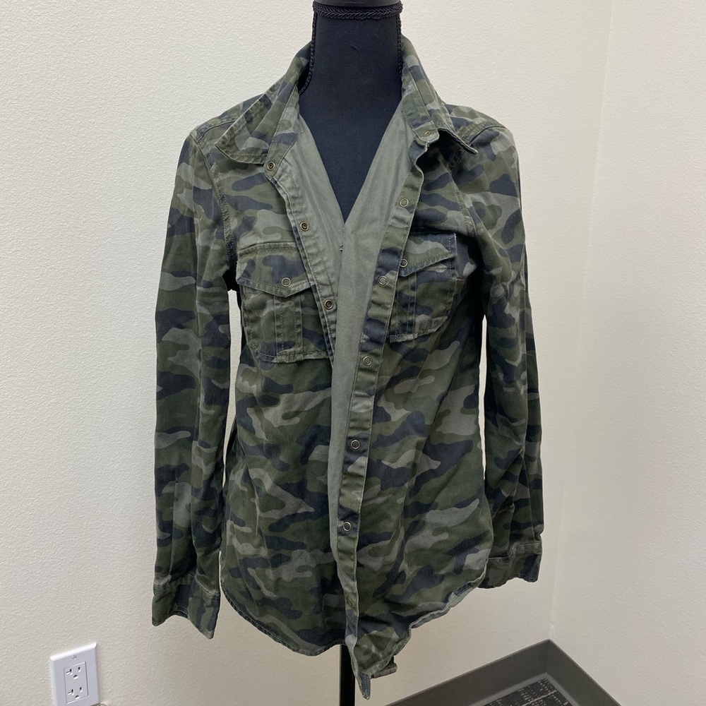 Camo button up jacket/shirt ARIZONA JEAN CO